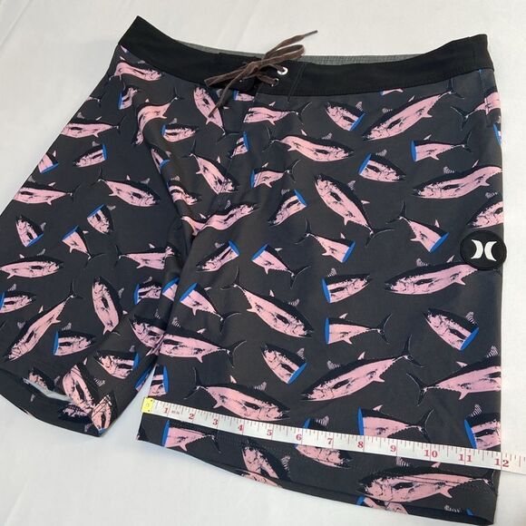 Hurley Black and Pink Board Shorts 
Size 32 - Picture 5 of 9
